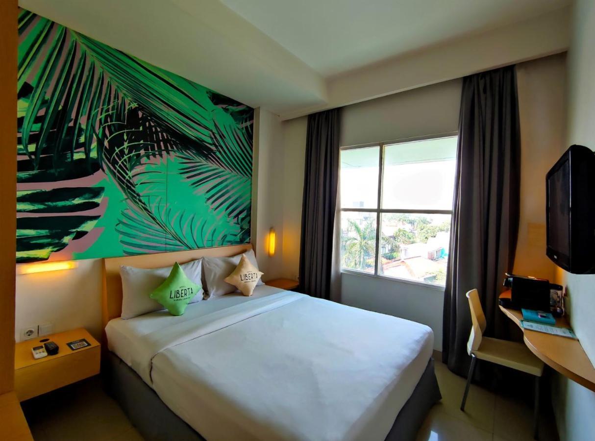 Liberta Hotel Kemang Джакарта Экстерьер фото