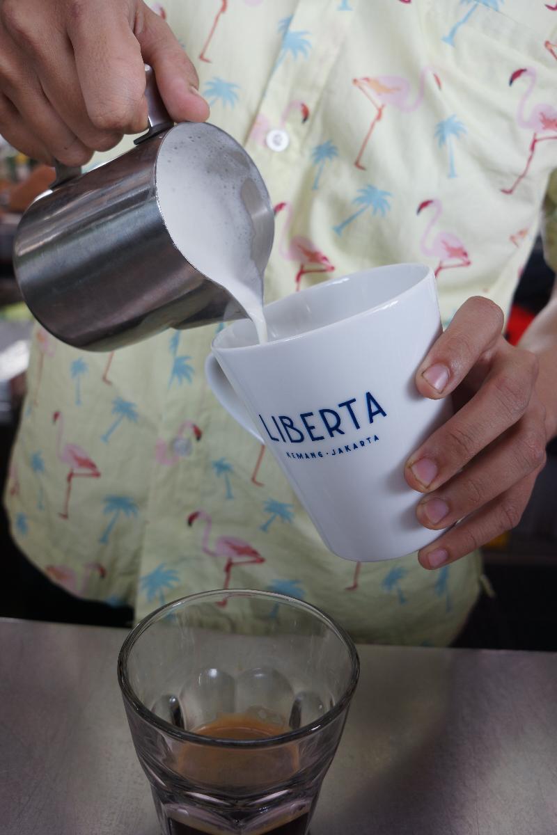Liberta Hotel Kemang Джакарта Экстерьер фото