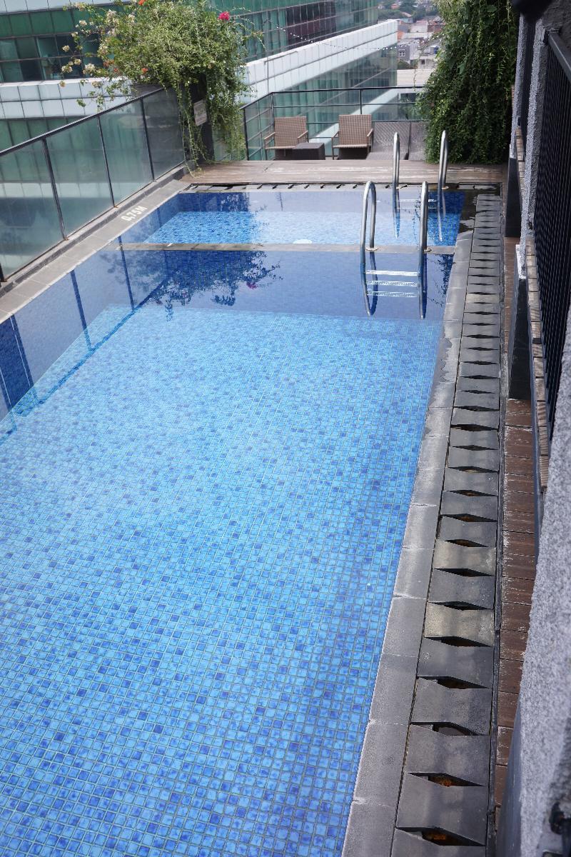 Liberta Hotel Kemang Джакарта Экстерьер фото